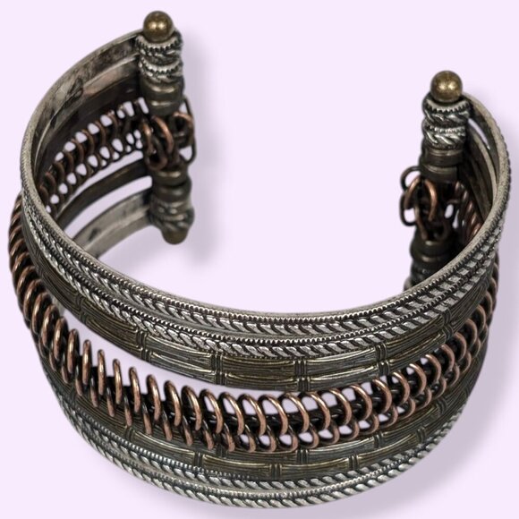 (2/$20) Mixed Metals Cuff Bracelet - Picture 1 of 5